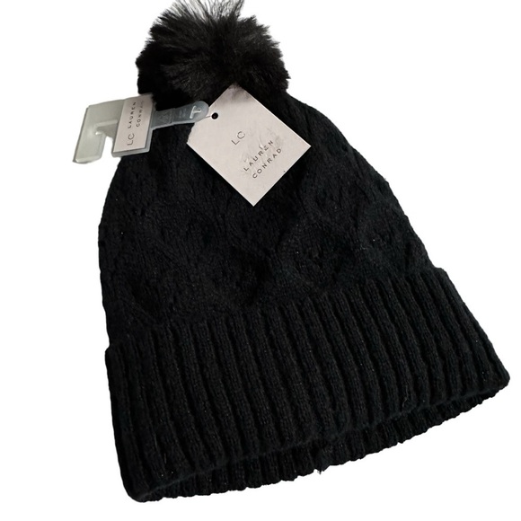 Womens LC Lauren Conrad Black Winter Hat with Pom - Picture 1 of 10